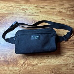 NWOT Abercrombie&Fitch Logo Cross Body Bag